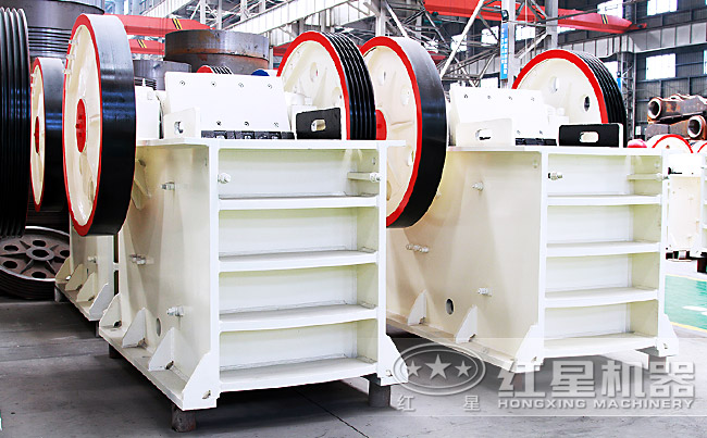 顎式破碎機(jī)車(chē)間